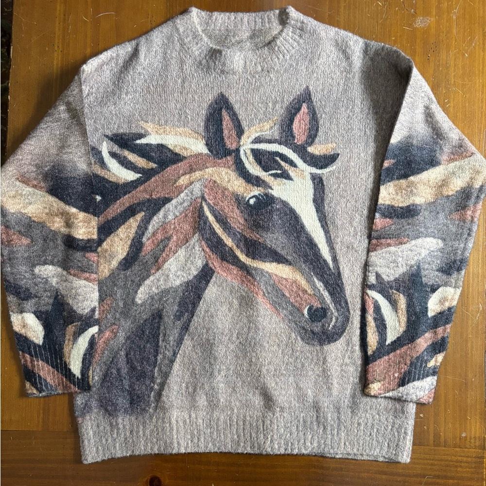 Women’s Horse sweater NWOT size L